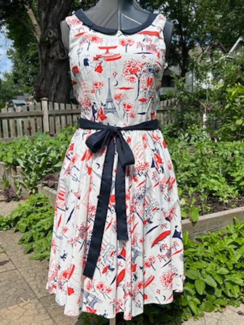 Retrolicious Paris Print Fit & Flare Dress Size L